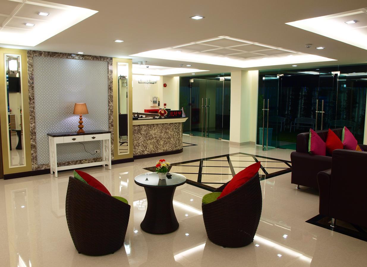 V Pattaya