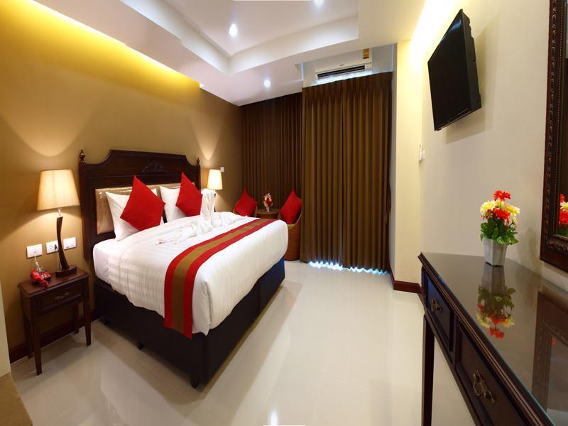 V Hotel 3*